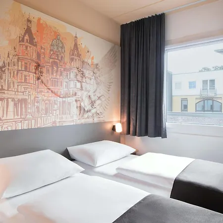 Schwerin-sued 3* Schwerin (Mecklenburg-Vorpommern)